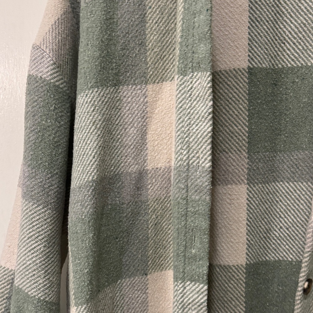 NastyGal Plaid Button-Up Shirt Jacket - Picture 4 of 5